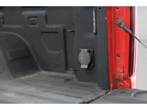 Used 2022 Chevrolet Silverado 1500 Custom Trail Boss w/ Safety Confidence Package AWD/4WD image 36