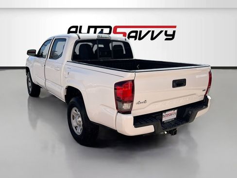 Used 2023 Toyota Tacoma SR AWD/4WD image 5