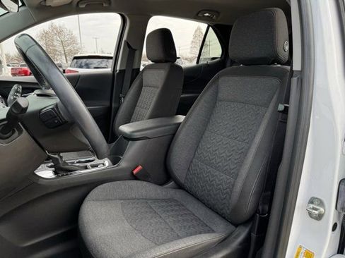 Used 2022 Chevrolet Equinox LT image 27