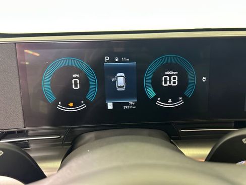 Used 2025 Hyundai Kona SEL AWD/4WD image 15