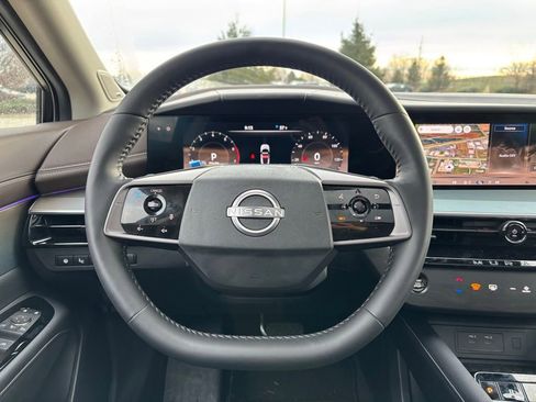 Used 2025 Nissan Murano Platinum w/ Cargo Package image 11