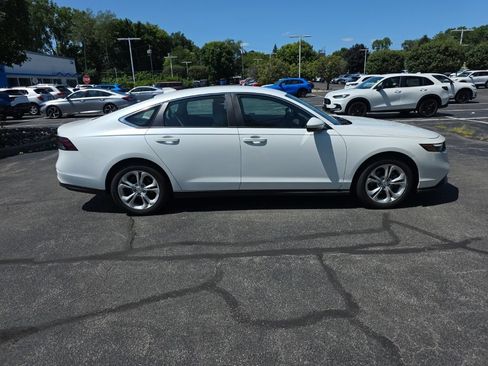 Certified 2023 Honda Accord LX image 8