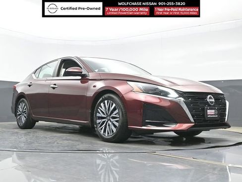 Certified 2024 Nissan Altima 2.5 SV w/ SV Premium Package FWD image 27