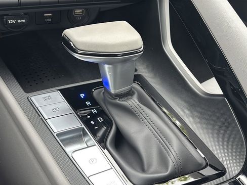 Certified 2023 Hyundai Elantra SEL w/ Convenience Package FWD image 30