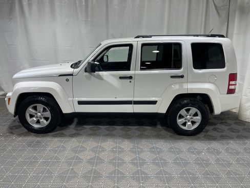 Used 2010 Jeep Liberty Sport w/ Popular Equipment Group image 5