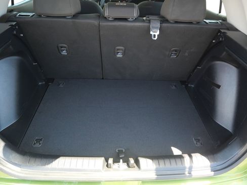 Used 2024 Hyundai Venue SEL FWD image 21