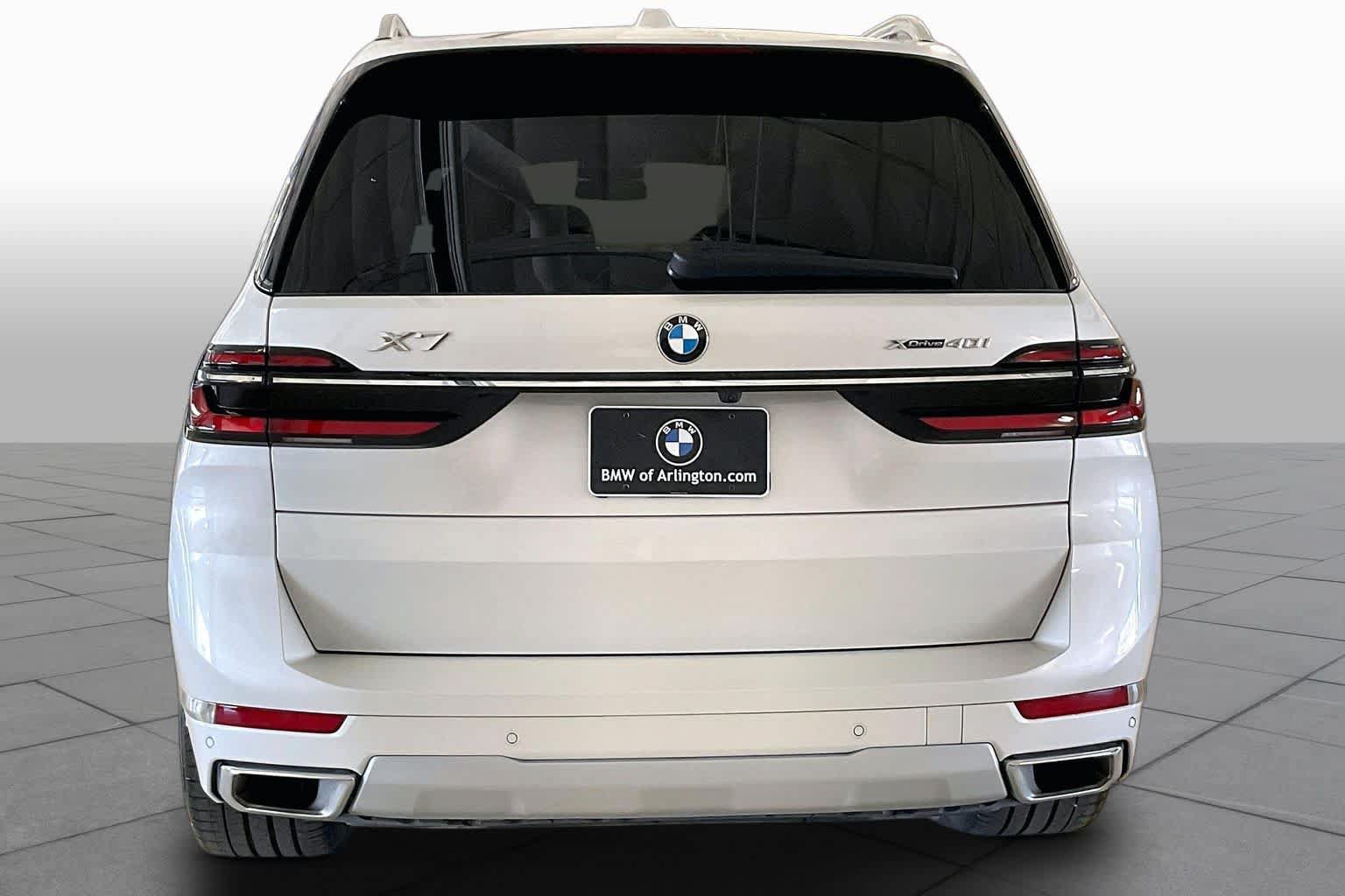Used 2026 BMW X7 xDrive40i AWD/4WD image 4