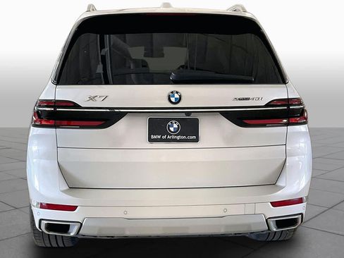 Used 2026 BMW X7 xDrive40i AWD/4WD image 4