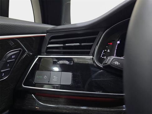 Used 2025 Audi Q7 2.0T Premium Plus w/ Premium Plus Package image 28