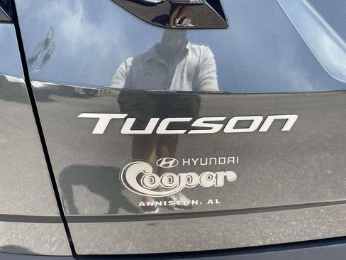 Used 2025 Hyundai Tucson Limited AWD/4WD image 9