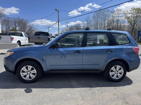 Used 2010 Subaru Forester 2.5X image 4