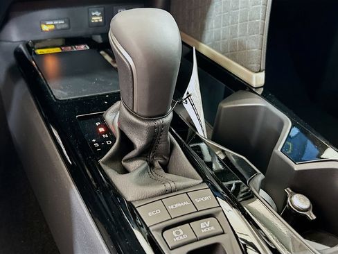 New 2026 Toyota Camry XLE FWD image 16