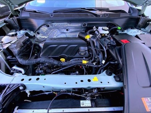 Used 2025 Chevrolet Trax ACTIV w/ Sunroof Package image 30