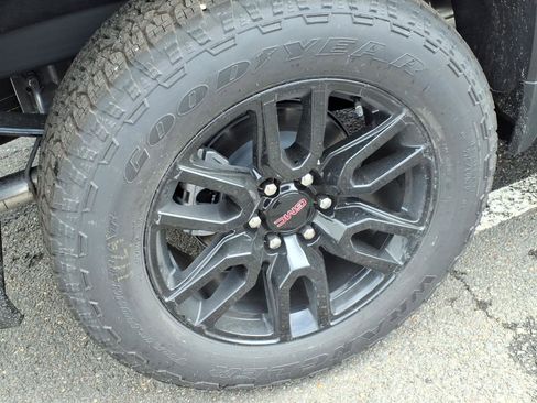 New 2026 GMC Sierra 1500 Elevation w/ Preferred Package AWD/4WD image 7