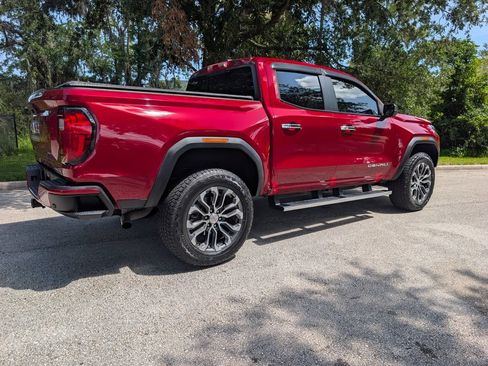 Used 2023 GMC Canyon Denali AWD/4WD image 9