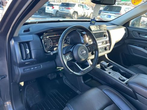 Used 2022 Nissan Pathfinder SL image 17