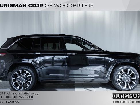 Certified 2023 Jeep Grand Cherokee Overland image 3