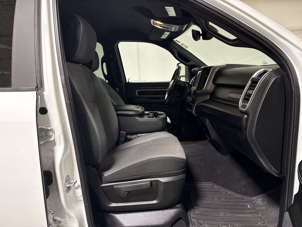 Used 2024 RAM 2500 Big Horn AWD/4WD image 21