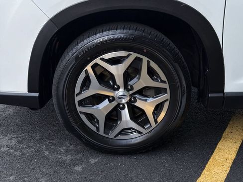 Certified 2023 Subaru Forester Premium AWD/4WD image 10