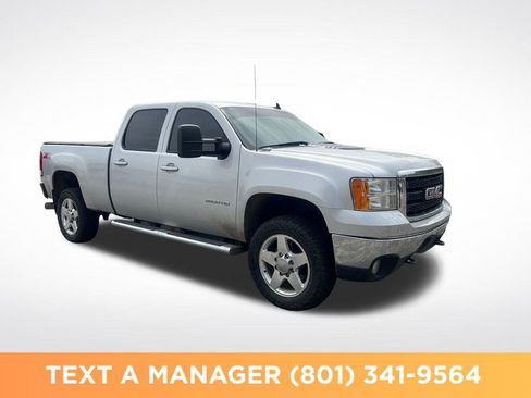 Used 2011 GMC Sierra 2500 SLT w/ SLT Convenience Package AWD/4WD image 7