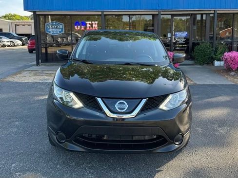 Used 2019 Nissan Rogue Sport S FWD image 3