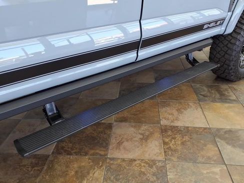 New 2026 Ford F250 Lariat w/ Black Appearance Package AWD/4WD image 10