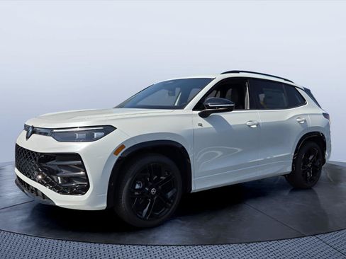 New 2026 Volkswagen Tiguan SE R-Line FWD image 2