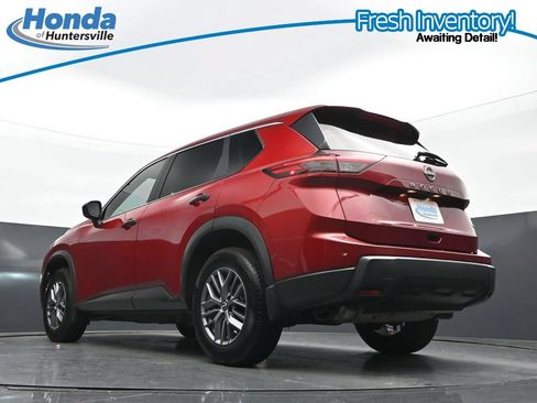 Used 2024 Nissan Rogue S AWD/4WD image 31