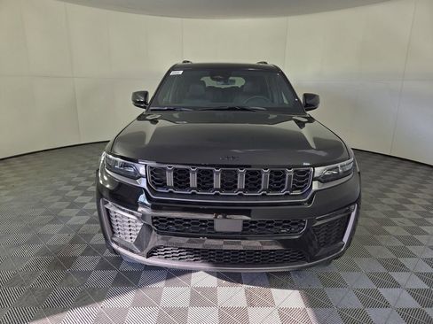 New 2026 Jeep Grand Cherokee L Limited w/ Limited Altitude Package RWD image 3