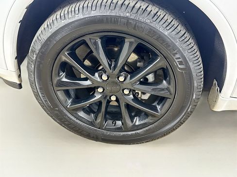 Used 2018 Dodge Durango GT w/ Premium Group AWD/4WD image 28