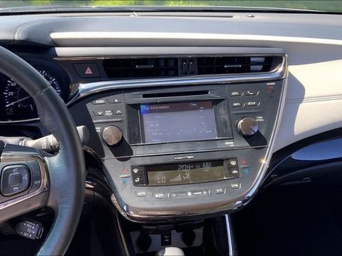 Used 2014 Toyota Avalon XLE Premium image 6