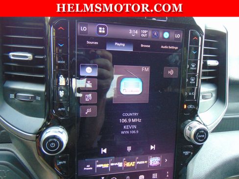 Used 2025 RAM 2500 Tradesman AWD/4WD image 38