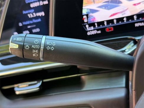 Certified 2024 Cadillac Escalade ESV Sport Platinum w/ LPO, ONYX Package image 33