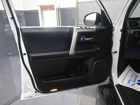 Used 2024 Toyota 4Runner SR5 image 10