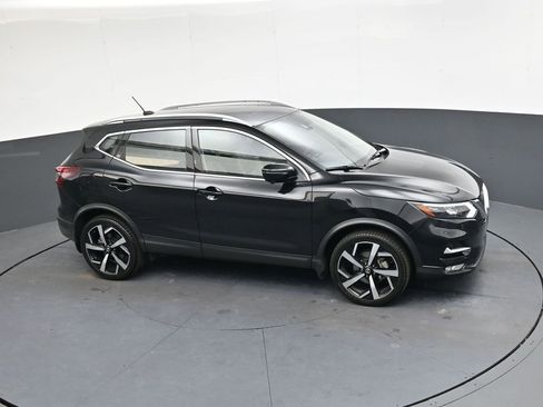 Used 2022 Nissan Rogue Sport SL w/ Premium Package image 27