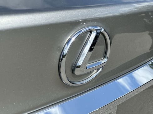 Used 2016 Lexus ES 350 w/ Ultra Luxury Package FWD image 10