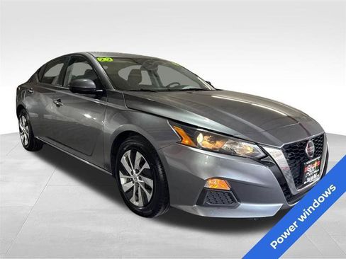 Used 2022 Nissan Altima 2.5 S FWD image 3