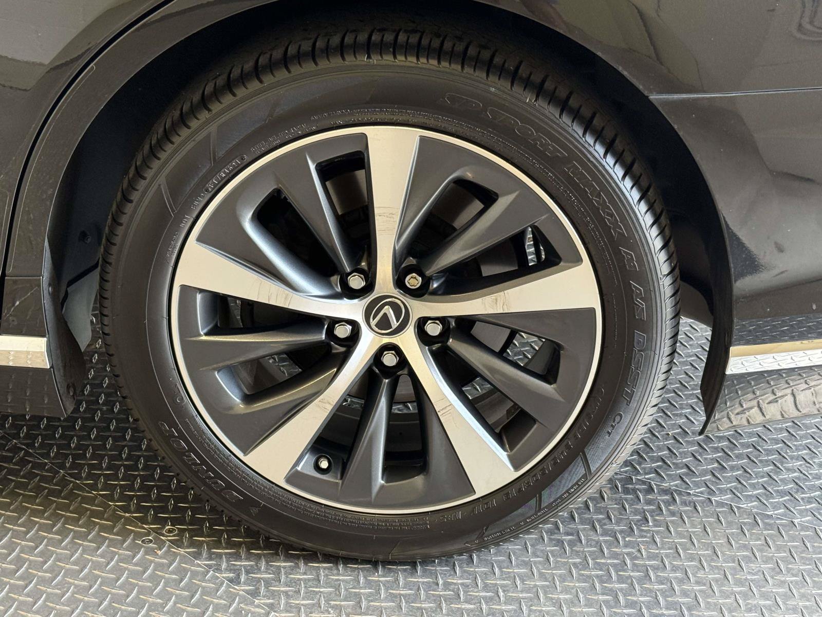 Certified 2022 Lexus LS 500 AWD w/ Accessory Package (Z1) image 13