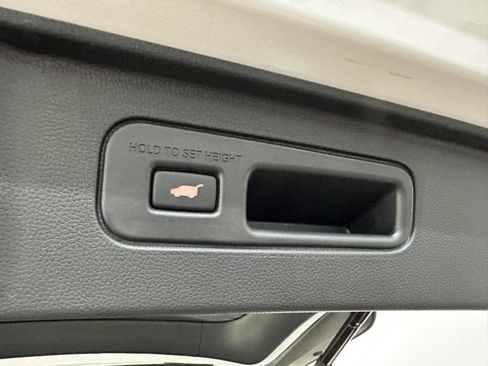 Certified 2025 Honda Pilot TrailSport image 32