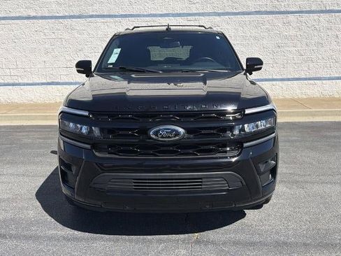 Used 2023 Ford Expedition Limited RWD image 2
