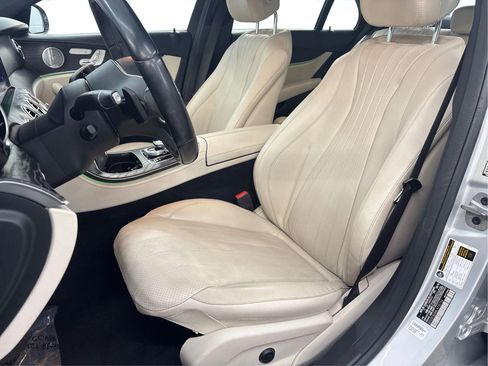 Used 2020 Mercedes-Benz E 350 Sedan image 13