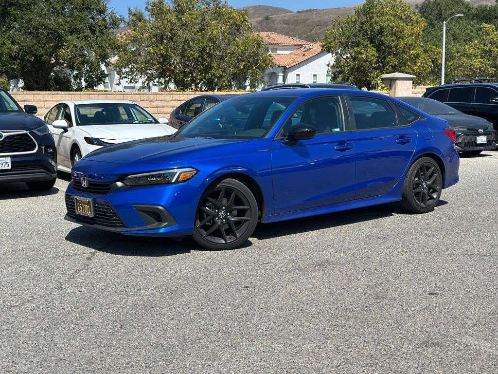 Used 2023 Honda Civic Sport image 1