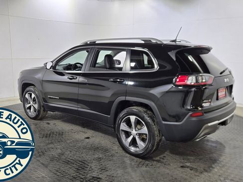 Used 2019 Jeep Cherokee Limited w/ Trailer Tow Group image 6