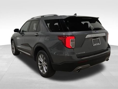 Certified 2023 Ford Explorer Limited w/ Equipment Group 301A image 3