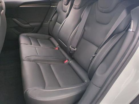 Used 2021 Tesla Model S Plaid image 14