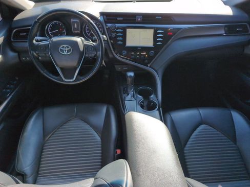 Used 2020 Toyota Camry SE image 24