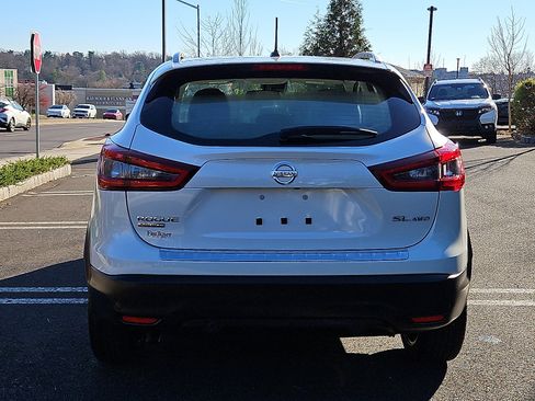 Certified 2022 Nissan Rogue Sport SL w/ Premium Package image 5