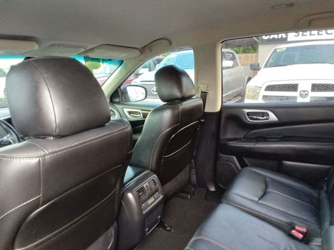 Used 2014 Nissan Pathfinder SL image 21