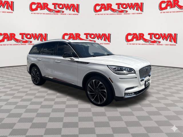 Used 2021 Lincoln Aviator Reserve w/ Equipment Group 202A AWD/4WD image 2