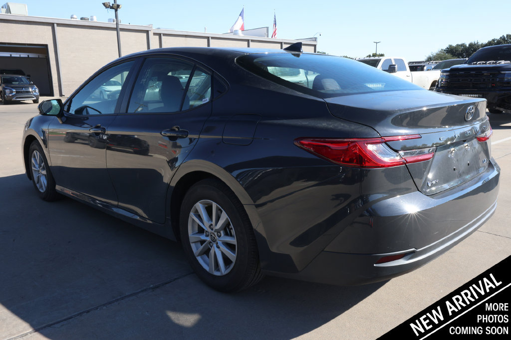 Used 2026 Toyota Camry LE FWD image 7